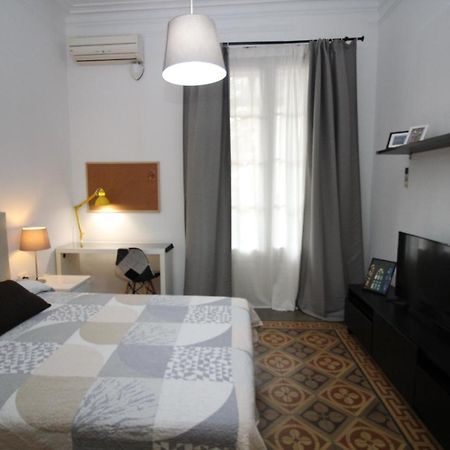 Alojamiento Roger Barcelona Exteriér fotografie